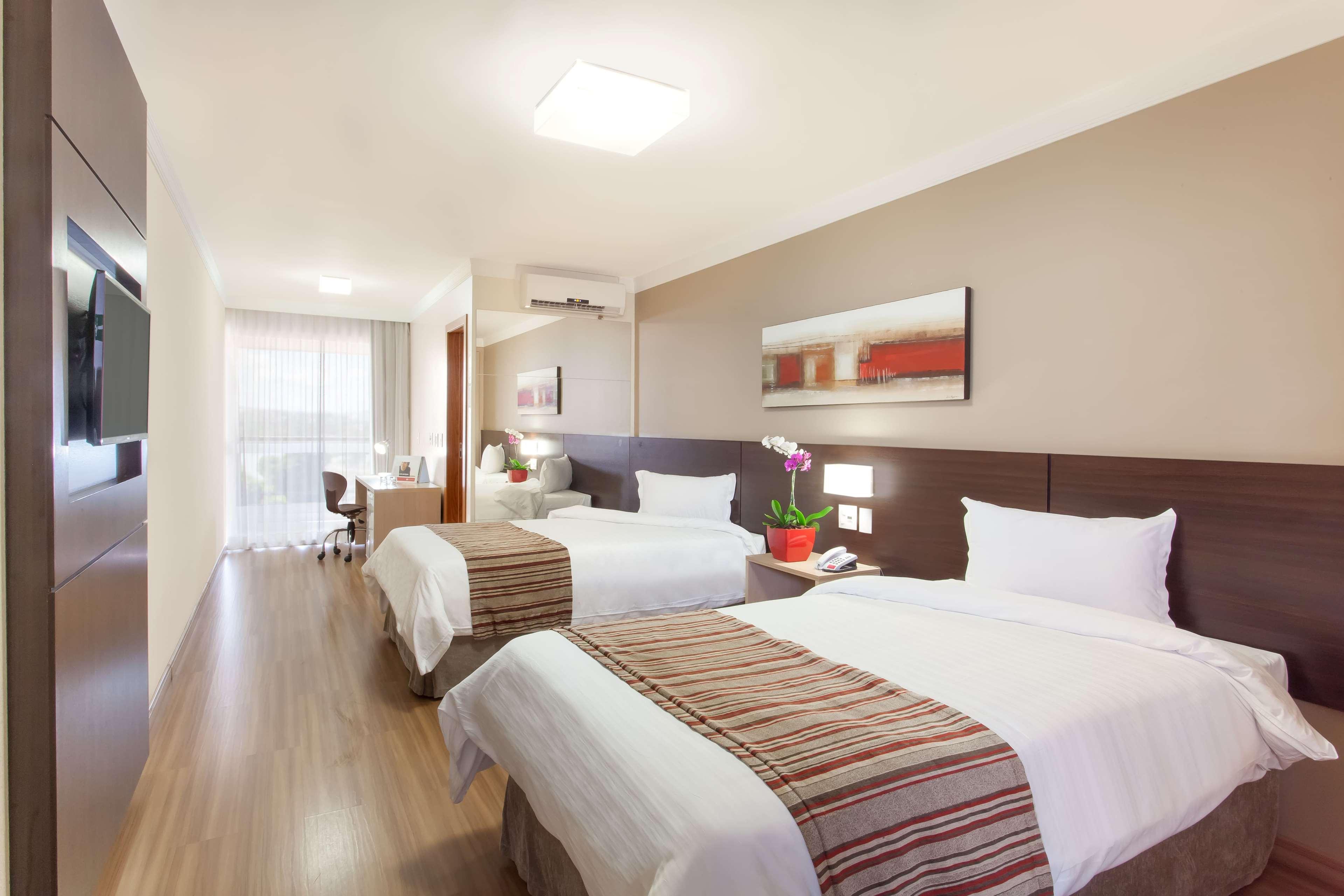 Ramada Hotel & Suites Lagoa Santa By Wyndham Eksteriør billede